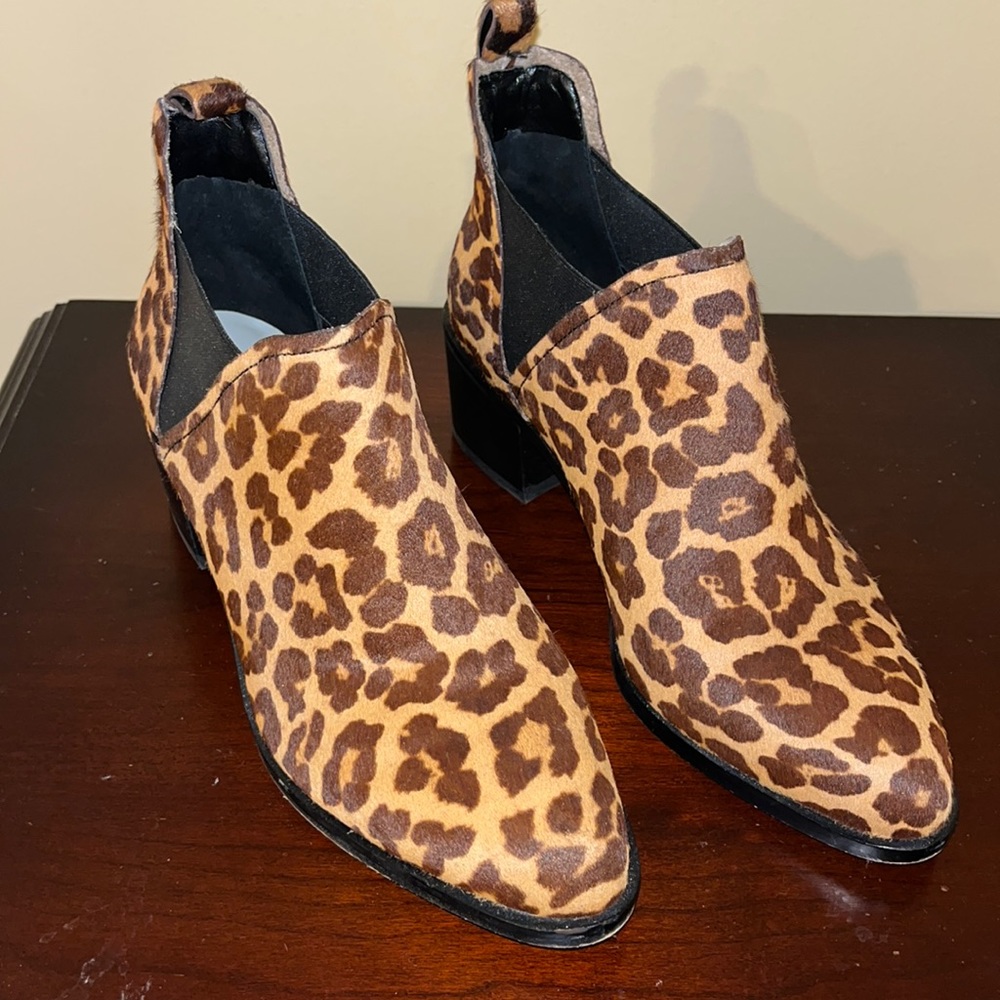 1.State leopard booties
